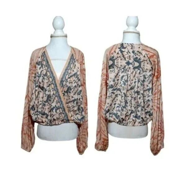 Free People Cruisin' Together Printed Boho V Neck Long Sleeve Cropped Top S - Picture 3 of 10